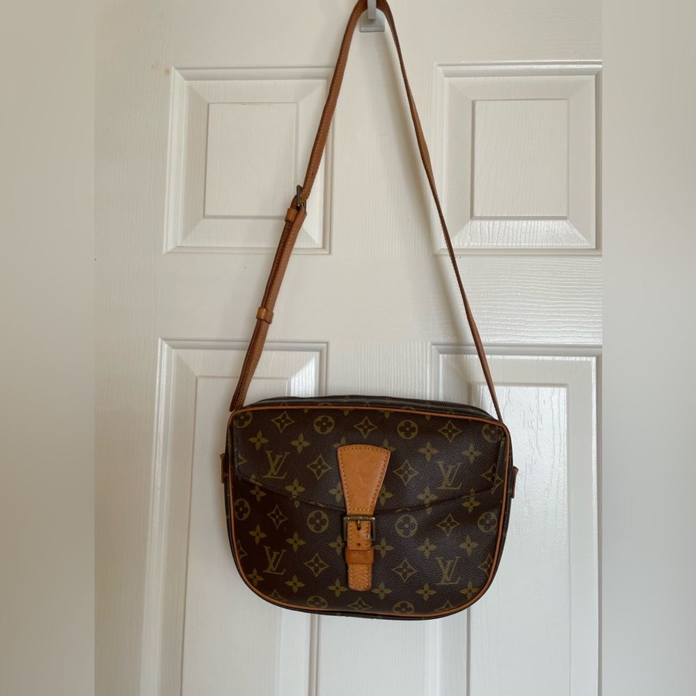 Louis Vuitton Jeune Fille Monogram Crossbody Bag - Picture 4 of 14